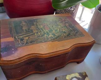 #77	Cedar Box w/Hunting Decal on Top - 10x7	 $20.00 