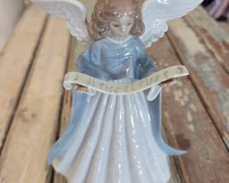 #84	Lladryo Angel 7.5" Tall Vintage	 $30.00 
