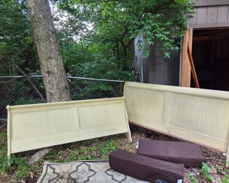 #168	King Cream Sleigh Bed Headboard/Footboard (as is condition)	 $75.00 