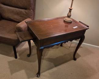 #141	Wood Side Table w/2 pull-out side treys on q/a Legs (as is some finish) - 19x30x26	 $150.00 