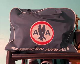 COLLECTIBLES  American Airlines Bag
