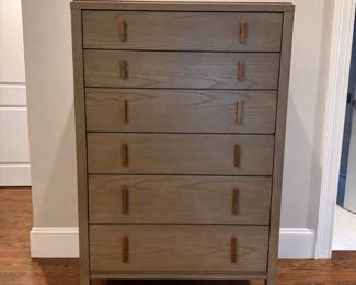 Mitchell Gold / Bob Williams 6 drawer chest of drawers