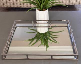 Square mirrored tray