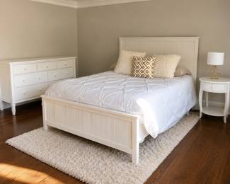 Pottery Barn, Hampton full size bed, with round single drawer nightstand