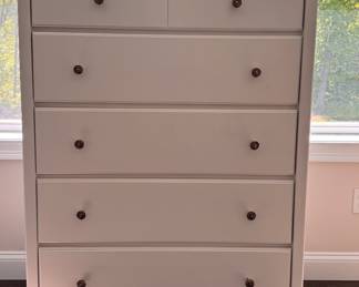 Maine Woodworks 5 drawer chest