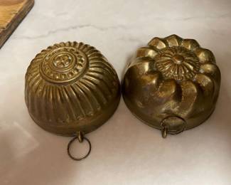 vintage small molds - 4 total