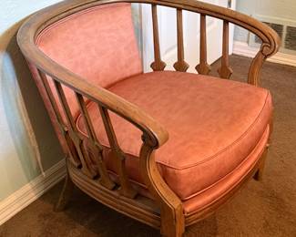 Vtg barrel back chair