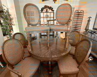 6-seat expandable dining set w/table pads