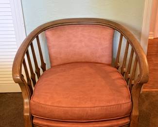 Vtg barrel back chair