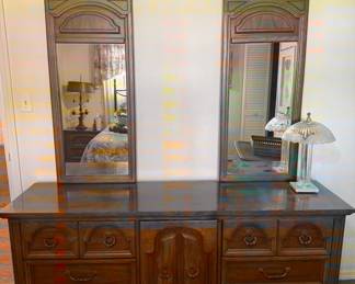 Mid century Dixie dresser w/mirrors