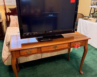 Sofa/entry table