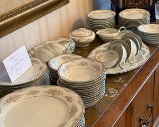 Nortake, "Royce" china, 82 pcs