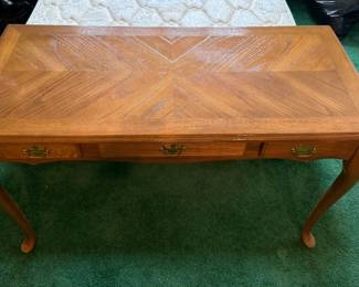 Sofa/entry table