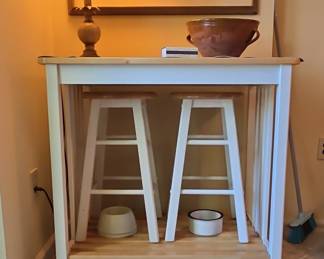 White and Natural Wood Kitchen Island with Two Stools