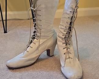 Women's Victorian/Edwardian Lace-Up Boots