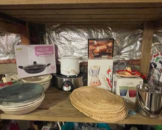 Variety of Kitchen Appliances & Accessories