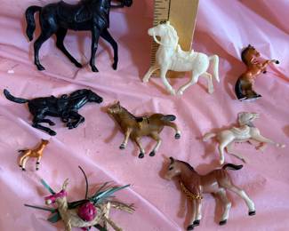 9 Horses