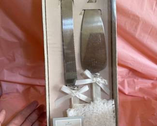 Hallmark Used Cake Server $5.00