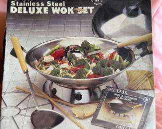 Deluxe Wok $20