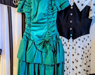 Vintage clothing - more pics to come