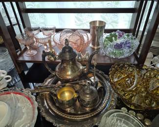Silverware  tea pot