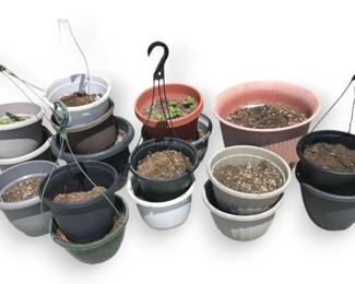 Plastic Gardening Pots  Planters