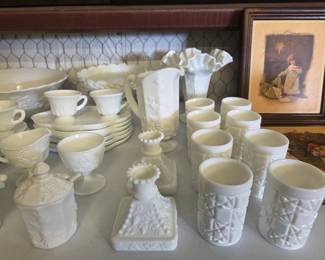 Westmoreland Milk.Glass