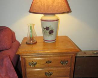Nightstands and a cute pair of lamps