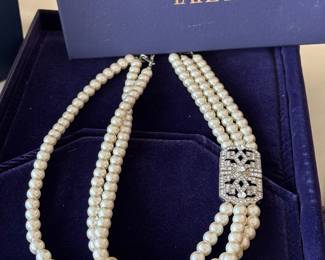 Elizabeth Taylor pearls with rhinestone clasp