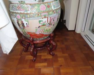 Canton Rose planter bowl and stand.