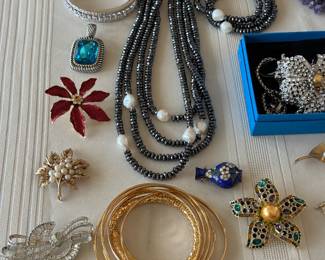 Quality rhinestone/semi precious stone jewelry