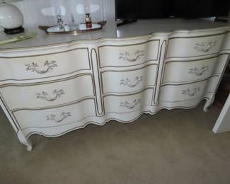 9 drawer chest