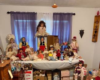 Lee Middleton Dolls