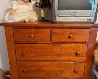 Vaughn Bassett bedroom set
