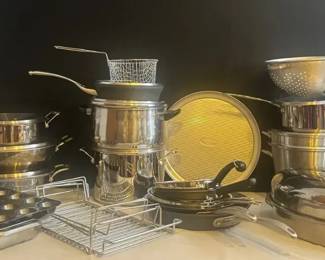 Huge Lot Of Pots & Pans