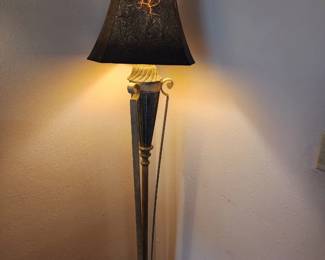 Nice heavy lamp