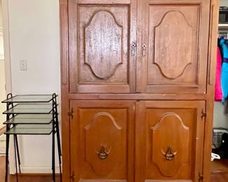 MCM METAL/GLASS ACCENT TABLES, VINTAGE ARMOIRE