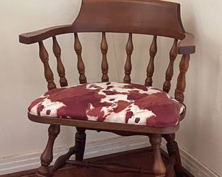 VINTAGE ACCENT CHAIR