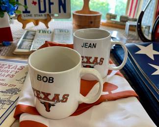 UT FLAG, CUPS