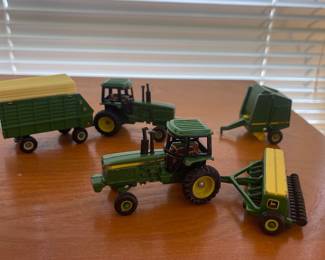 JOHN DEERE TOYS