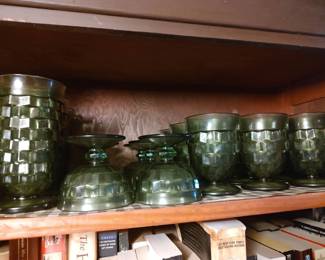Avocado green glassware set