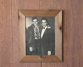 VINTAGE PICTURE OF JOHHNY CASH & ELVIS PRESLEY