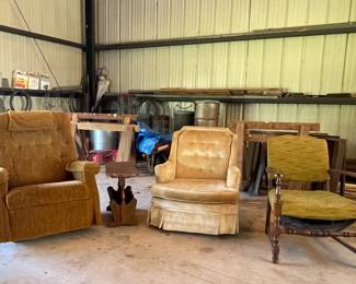 VINTAGE CHAIRS AND RECLINERS