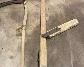 ANTIQUE SICKLE 