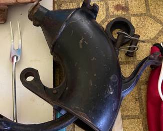 SAUSAGE STUFFER