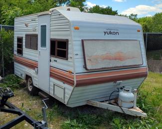 1988 Fleetwood Wilderness Yukon Travel Camper, 15' Layout, Corrugated Aluminum Siding With Awning, VIN # 1ED3F1526J9512814, Missouri Title 