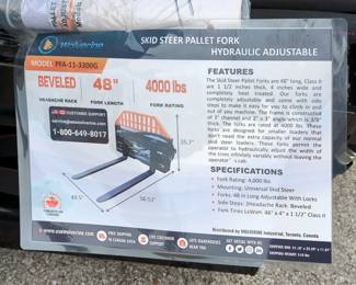 2025 WOLVERINE PFA-11-3300G Hydraulic Adjustable Pallet Fork, Unused