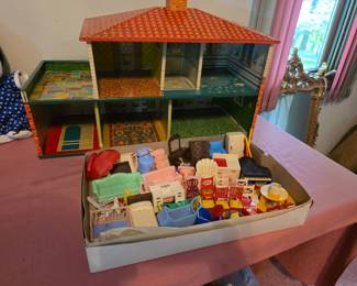 Vintage 1950’s Marx Tin Litho 2 Story Colonial Dollhouse 