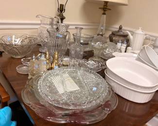 Crystal Glassware Cake Stands White Ceramic Bakeware Brass Candlesticks Glass Lamp