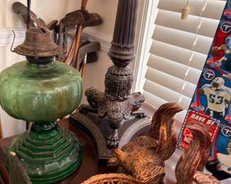Green Glass Oil Lamp Bronze Desk Lamp Ceramic Bird Figurines Collectibles Table